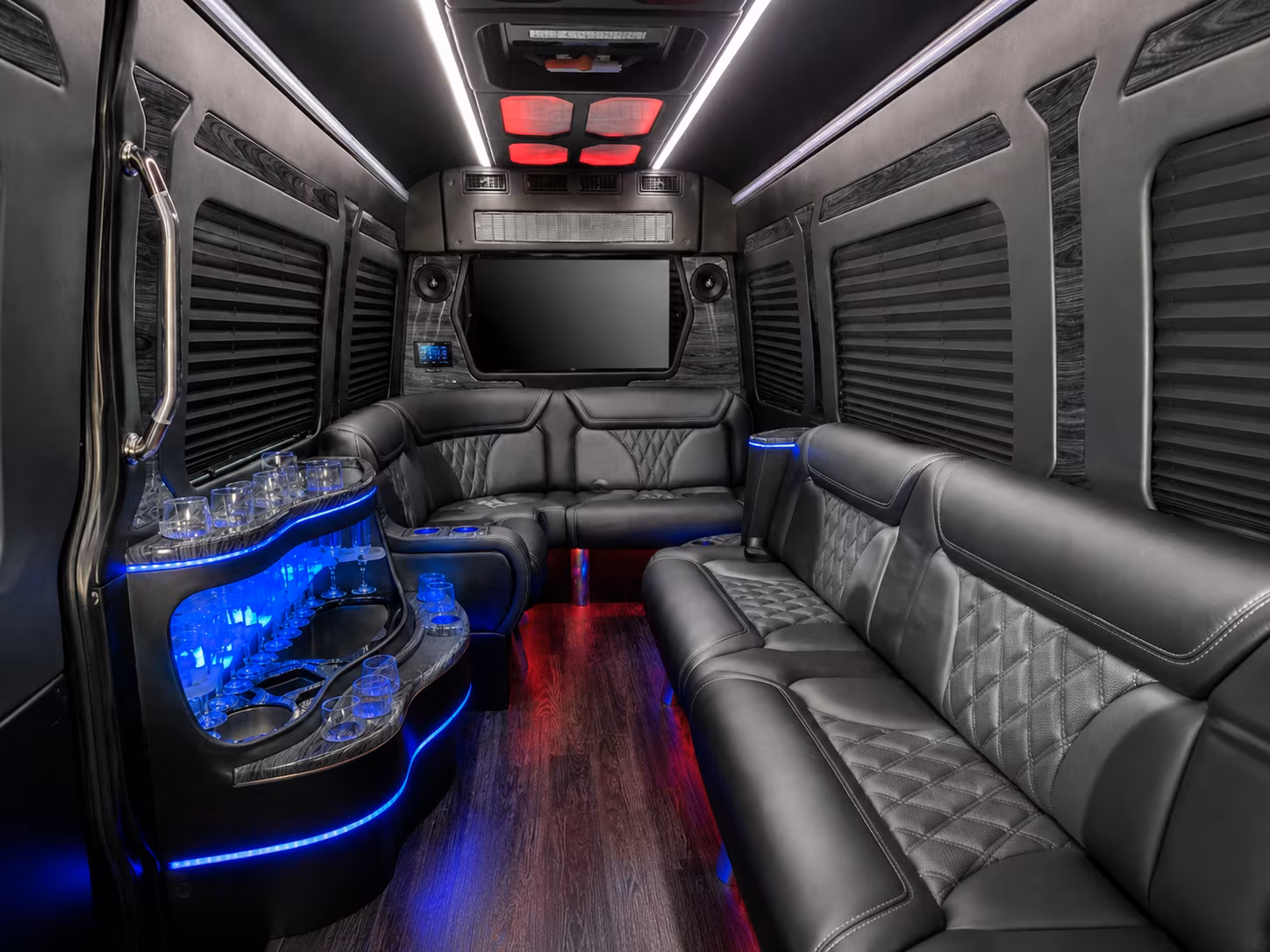 find the perfect transportation for your next airport transfer 1