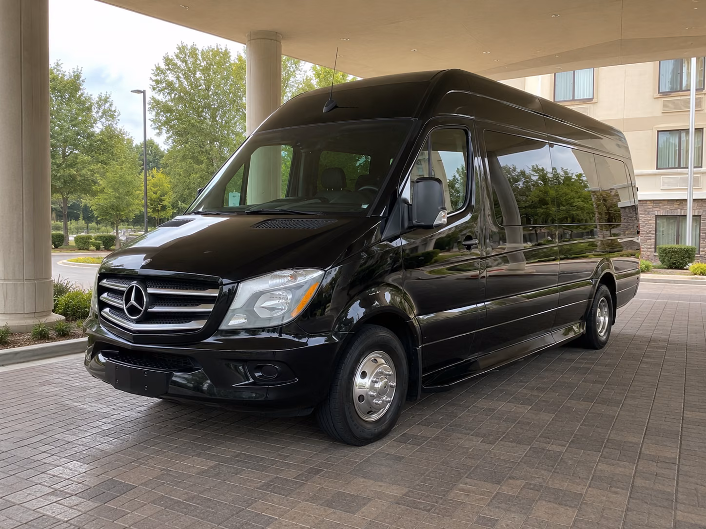 find the perfect transportation for your next corporate event 4